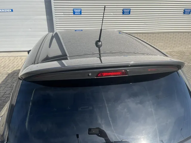 Suzuki Swift 1.0 Stijl Smart Hybrid 1e eigenaar| Dealer onderhouden| Meest Luxe uitvoering| Fabrieksgarantie tot 2028