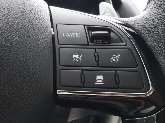 Mitsubishi Eclipse Cross 2.4 PHEV Executive Trekhaak | All Seasons | Adaptive Cruise