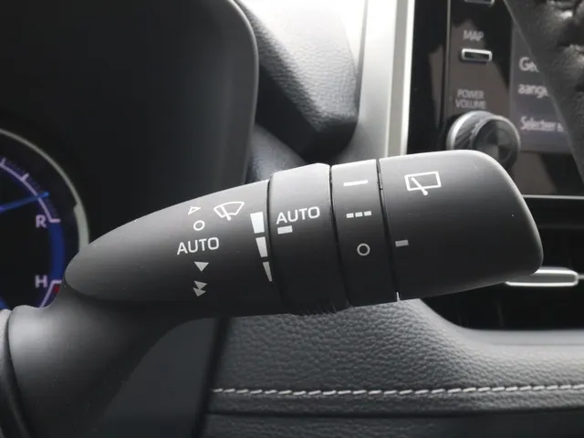 Toyota RAV4 2.5 Hybrid AWD Style | Trekhaak | PDC v/a | Stuur/stoel verwarm.
