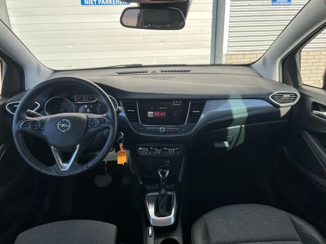 Opel Crossland 1.2 Turbo Elegance Automaat | Trekhaak | All Season Banden | Apple Carplay & Android Auto | Climate Control