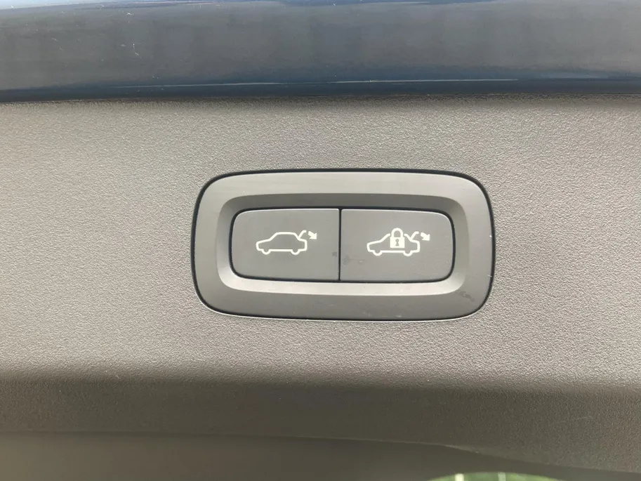 Lynk & Co 01 1.5 PHEV 261PK 1800KG Trekgewicht- Panorama Dak
