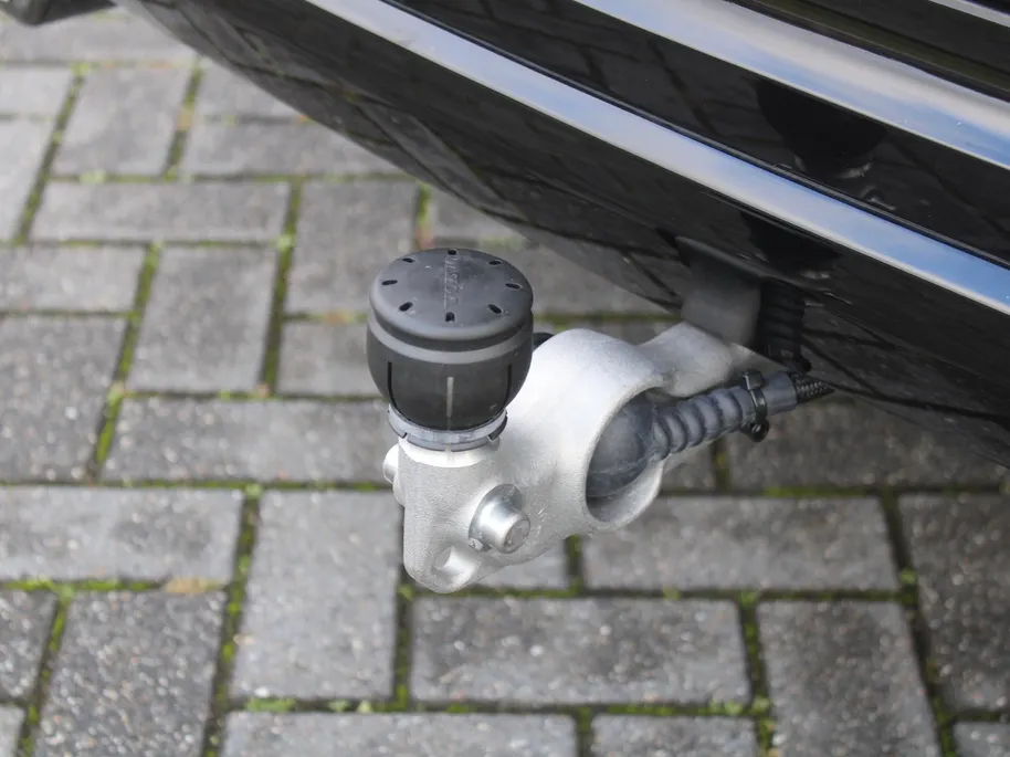 Volvo XC60 2.0 T8 Plug-in hybrid AWD Ultimate Black Edition | Trekhaak elektr. | Luchtvering | Schuifdak | Leer | Geheugenstoelen | B&W audio | Stoelventilatie | Winterset | Zeer nette auto |