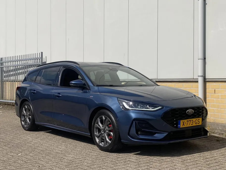 Ford Focus 1.0 EcoBoost Hybrid 155pk Automaat ST Line X Wagon Navigatie - Apple Carplay/ Android Auto - Winter Pack - Driver Assistance Pack