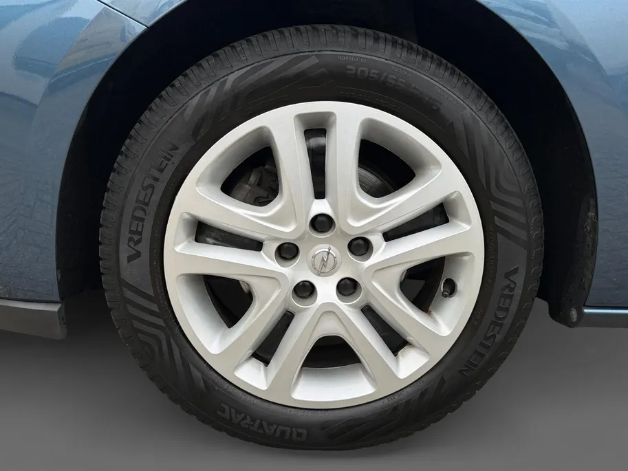 Opel Astra 1.0 Online Edition | NL auto | Cruise control | Navigatie | Parkeersensoren voor en achter | Achteruitrijcamera | 16' lichtmetalen velgen | Airco |  Bovag garantie |