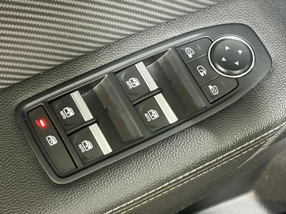 Renault Captur 145PK E-Tech Full Hybrid Engineered Automaat | 1e Eigenaar | Adaptieve Cruise Control | Apple Carplay/Android Auto | Camera | Parkeersensoren | Climate Control | Keyless | Digital Cockpit | Stuurwiel Verwarming |