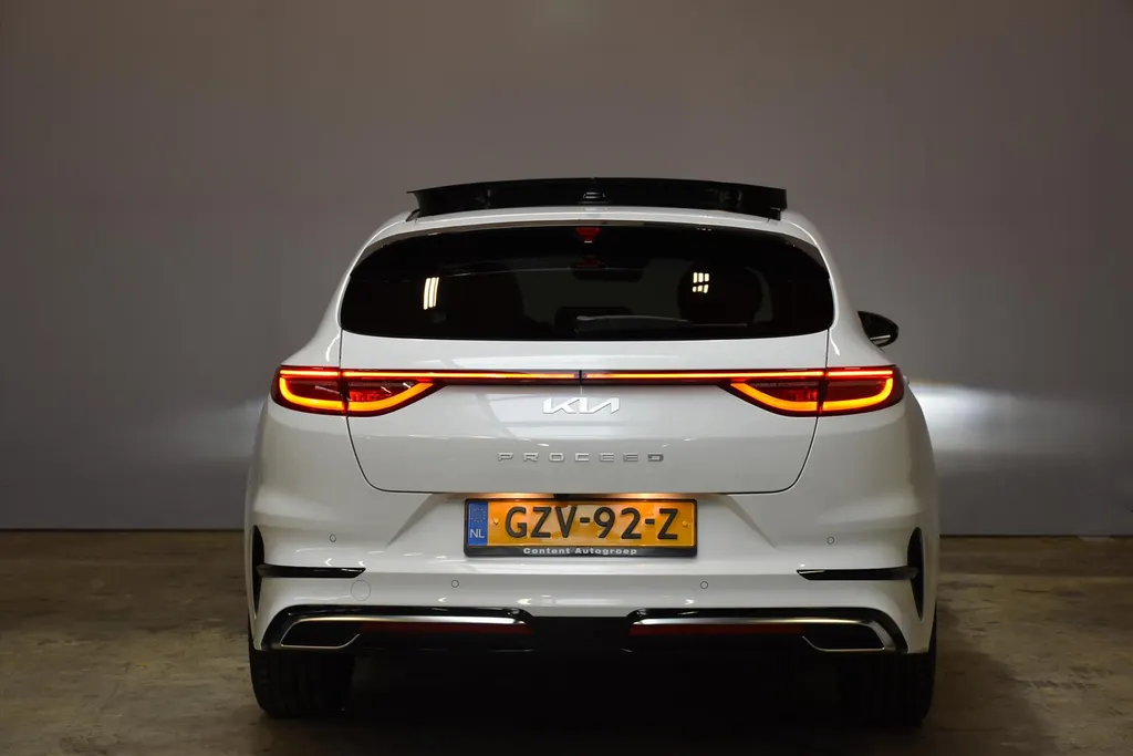 Kia ProCeed 1.5 T-GDi 140pk DCT7 GT-PlusLine PANO DAK