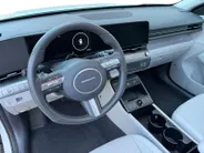 Hyundai Kona 1.6 GDI HEV Premium Sky | Schuif-/ kanteldak | Navigatie | Stoelverwarming & verkoeling | 360 camera | Apple Carplay/ Android auto | DEALER AUTO