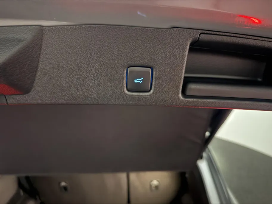 Ford Kuga 2.5 PHEV ST-Line X 243 PK | Electrische Trekhaak | Winterpack | Matrix LED Koplampen | AGR Voorstoelen
