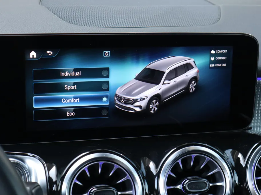 Mercedes-Benz EQB 250 Business Line 67 kWh l Panoramadak l Stoelverwarming l Achteruitrij camera