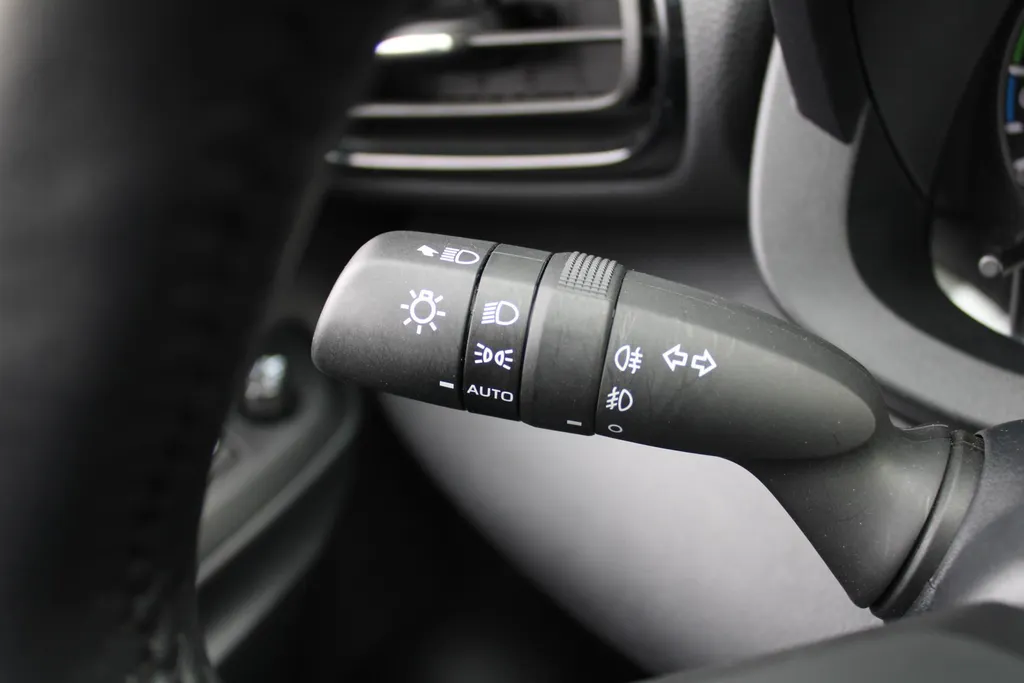 Mazda 2 Hybrid 1.5 Agile | Airco | Cruise | Automaat | 15' LM |