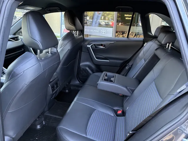 Toyota RAV4 2.5 Hybrid Style | Stoel/stuurverw | Lederen bekleding
