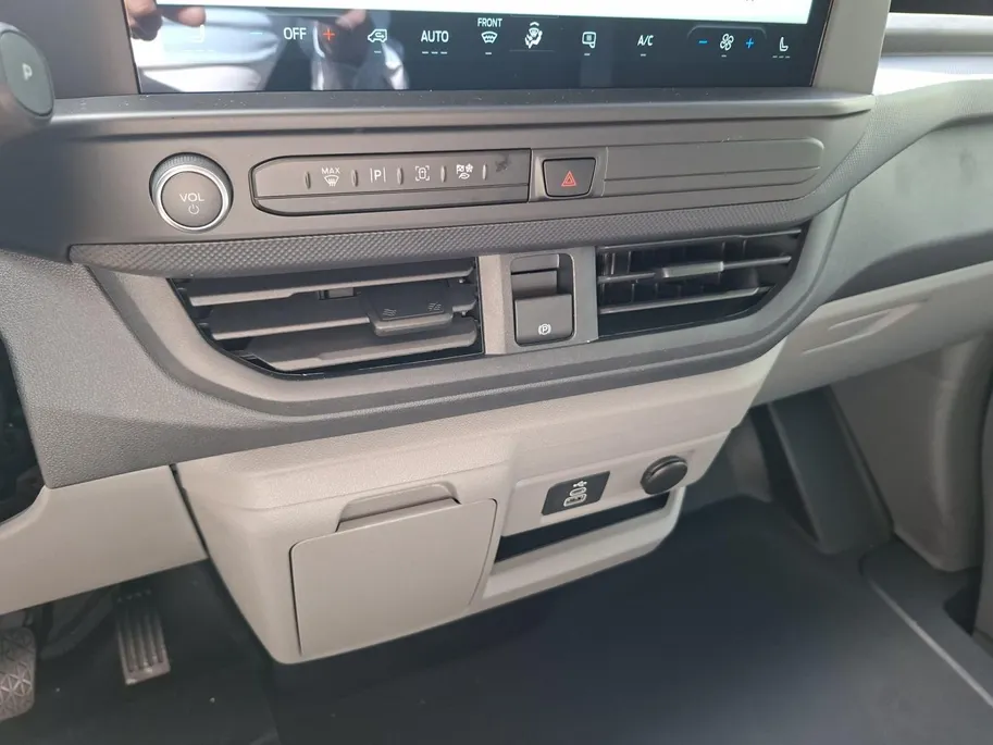 Ford E-Transit Custom 340 L2H1 Trend 71 kWh 218pk | 0,99% rente | Nieuw te bestellen