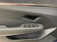 Mitsubishi Eclipse Cross INTENSE | 87 KWH | | 4000 EURO KORTING | SNEL RIJDEN | 633 WLTP | ACHTERUITRIJCAMERA |