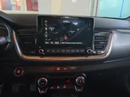 Kia Stonic 1.0 T-GDi MHEV DynamicPlusLine | Navigatie | Climate control | Stoel + Stuur verwarming | Parkeer camera achter
