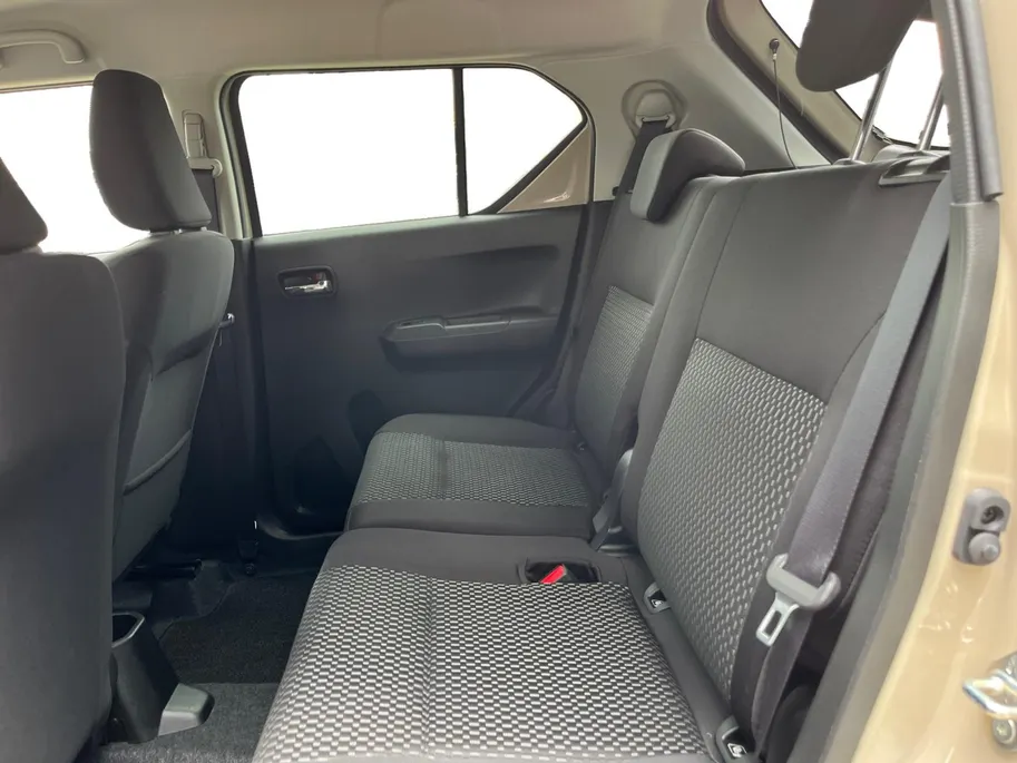 Suzuki Ignis 1.2 Smart Hybrid Style | Climate Control | Stoelverwarming | Achteruitrij Camera | Apple/Android Carplay | Navigatie |