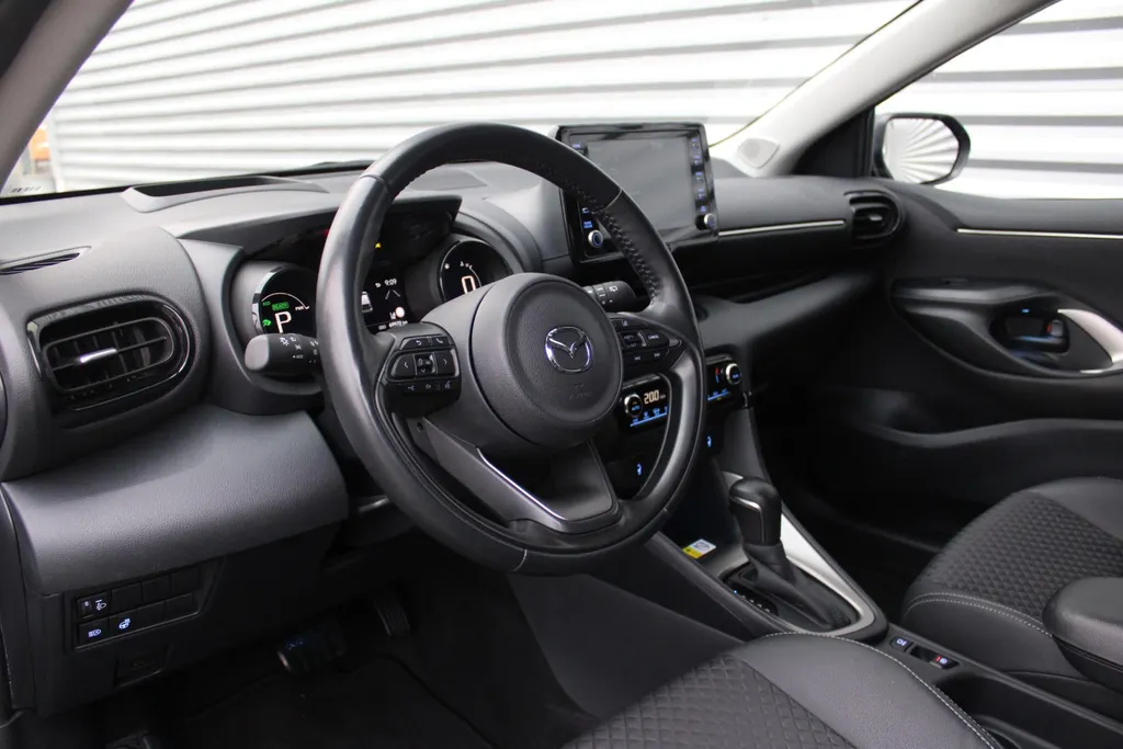 Mazda 2 Hybrid 1.5 Select | Airco | Navi | Cruise | PDC | Head-up display | Camera |