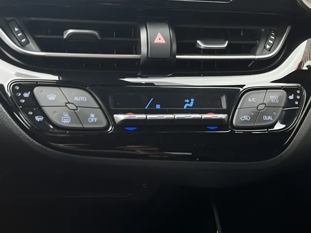 Toyota C-HR 1.2 Dynamic | Stuur en Stoelverwarming