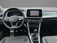 Volkswagen T-Roc 1.0TSI/110PK Goal · Navigatie · Apple/Android Car Play · Stoelverwarming · Dodehoeksensoren · Garantie t/m 10-07-2027