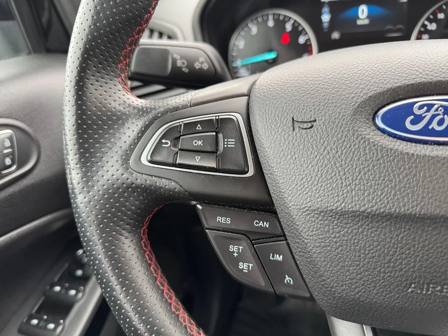 Ford EcoSport 1.0 EcoBoost ST-Line | 17' lichtmetalen velgen | Winter pack | Parkeersensor achter | Navigatie via carplay | Apple carplay & Android auto | privacy glas | Bovag garantie |
