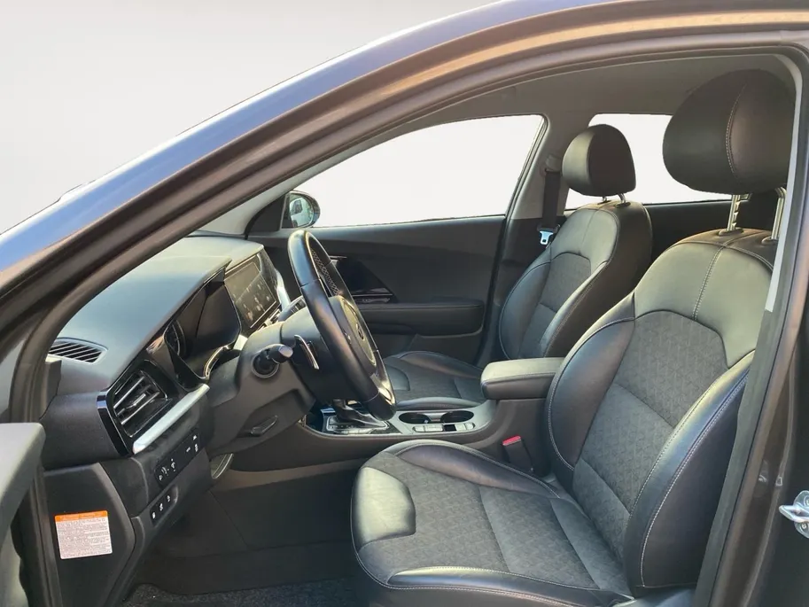 Kia Niro 1.6 GDi PHEV DynamicLine Climate control | Trekhaak | Navigatie | Camera | LM velgen | Stoel,- en stuurverwarming | Elek. best. stoel |