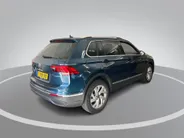 Volkswagen Tiguan 1.4 TSI eHybrid Life Business · Camera · Apple/Android Car Play · Wegklapbare Trekhaak · P-Sensoren · Stoel-& Stuurverwarming · 18'' Inch ·
