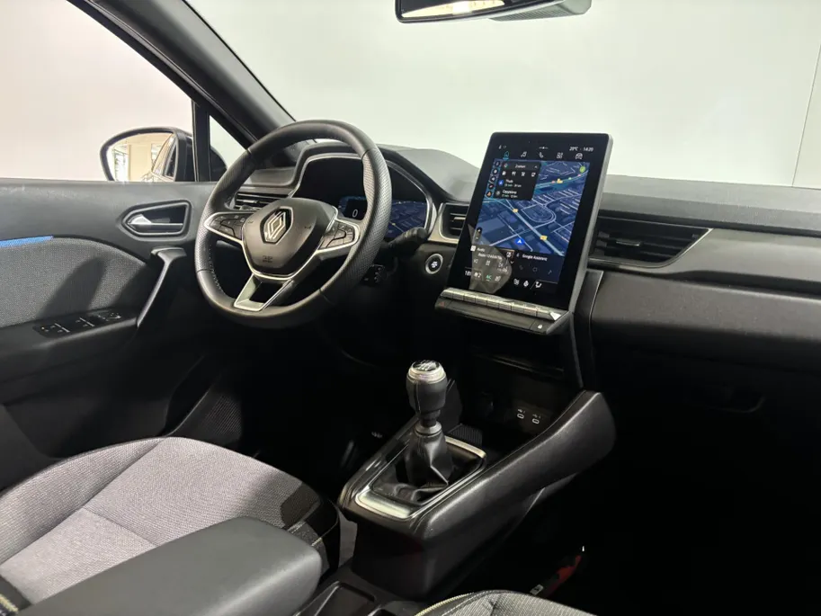 Renault Captur 90PK TCe Techno | Pack Winter | Navi | Climate Control | Camera | Parkeersensoren | Apple CarPlay/Android Auto | Lichtmetalen Velgen | Full LED | Armsteun | Digital Cockpit |
