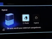 Volkswagen Golf 1.5 eHybrid 272pk DSG GTE · Panoramadak · 360 Camera · Inklap. Trekhaak · Head-Up Display · Matrix LED · Keyless · DCC · Garantie t/m 26-05-2030 of 100.000km