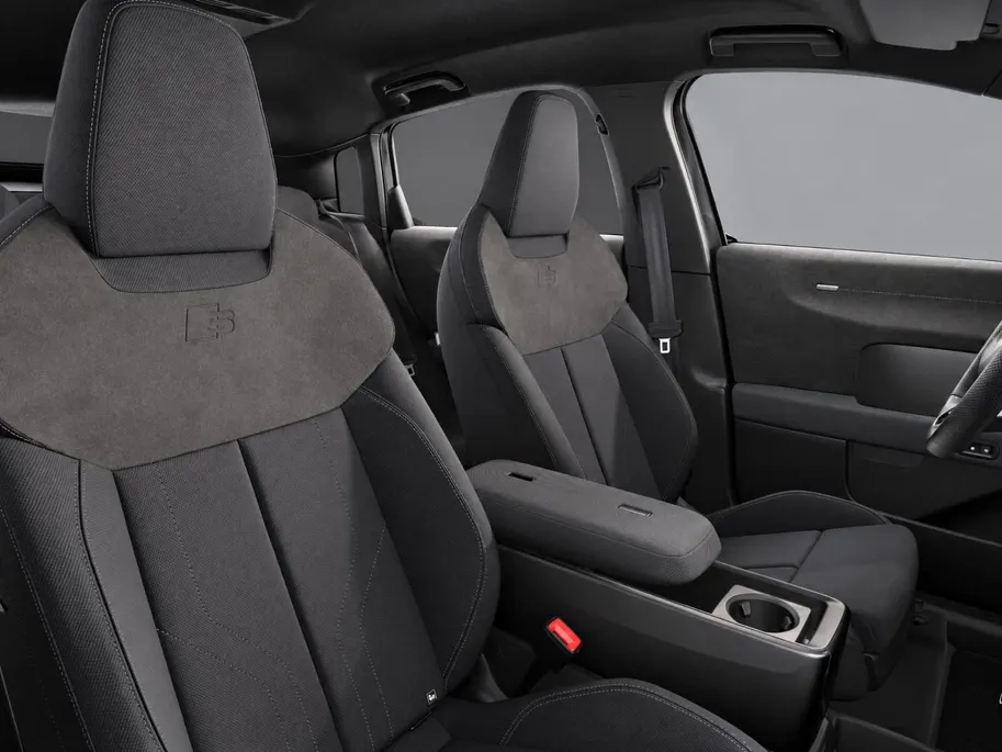 Audi A2 e-tron S edition 61 kWh 190 PK · Tech plus · Trekhaak elek. wegklapbaar · Ambiente lichtpakket pro