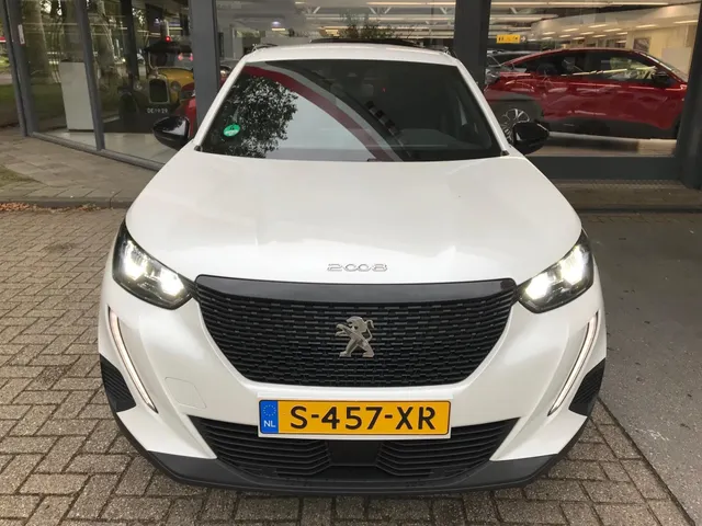 Peugeot 2008 1.2 PureTech Style | Camera | Navigatie