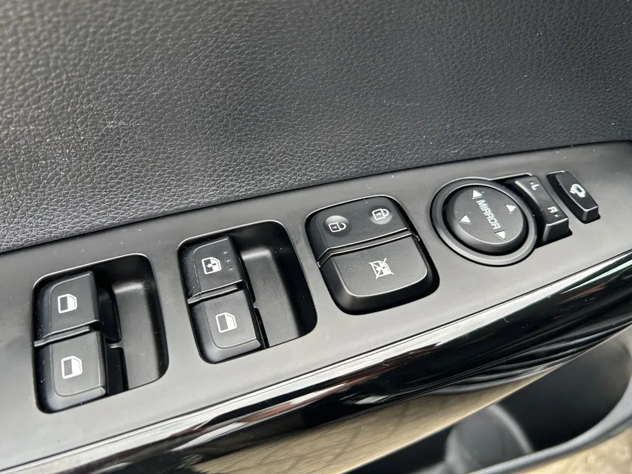 Kia Picanto 1.0 DPi DynamicPlusLine | Apple Carplay / Android Auto | Navigatiesysteem | Lichtsensor | Parkeersensoren + Camera Achter | Cruise Control | Climate Control | 15' Lichtmetalen Velgen