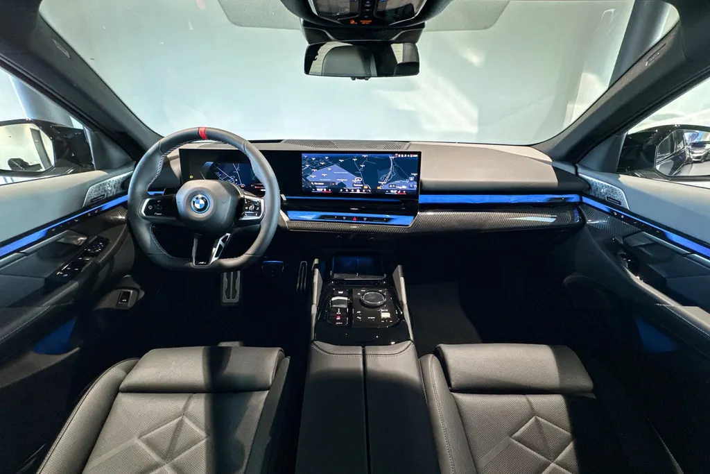 BMW i5 Sedan M60 xDrive 84 kWh