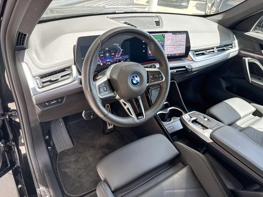 BMW iX1 eDrive20 67 kWh