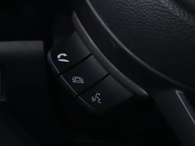 Suzuki Swift 1.2 Style Hybrid Automaat | Carplay | Keyless | AdaptiveCruise | AllSeasons