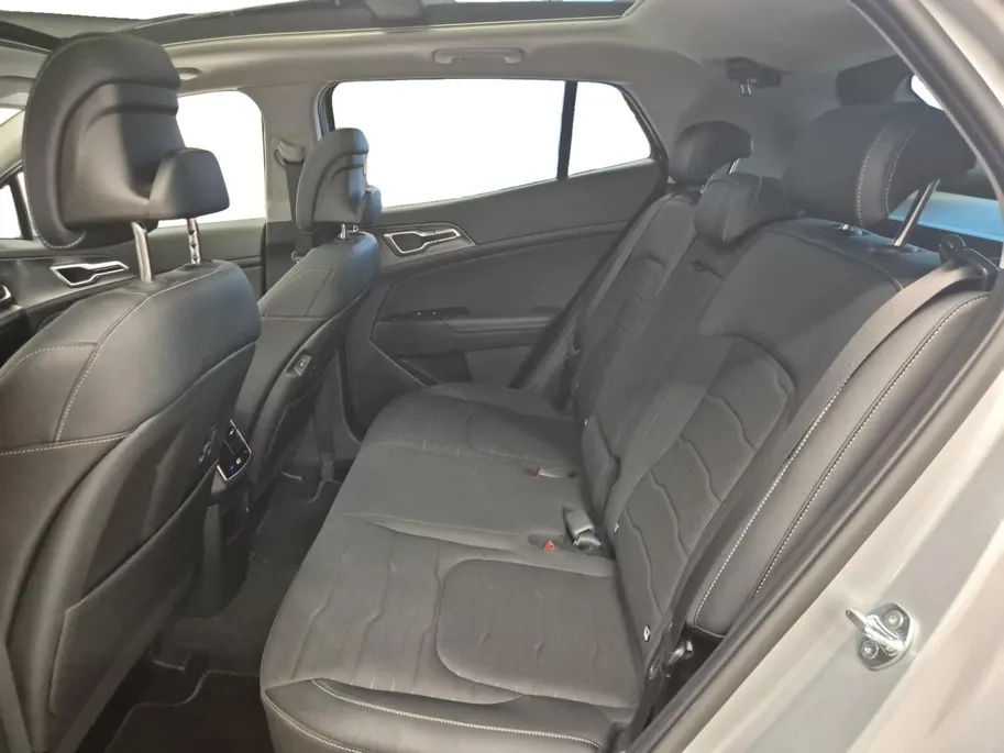 Kia Sportage 1.6 T-GDi Hybrid DynamicPlusLine | Cruise Control | Climate Control | Elektrisch Verstelbare Stoelen | Panoramadak | Camera | Navigatie | Stoelverwarming | Stuurverwarming |