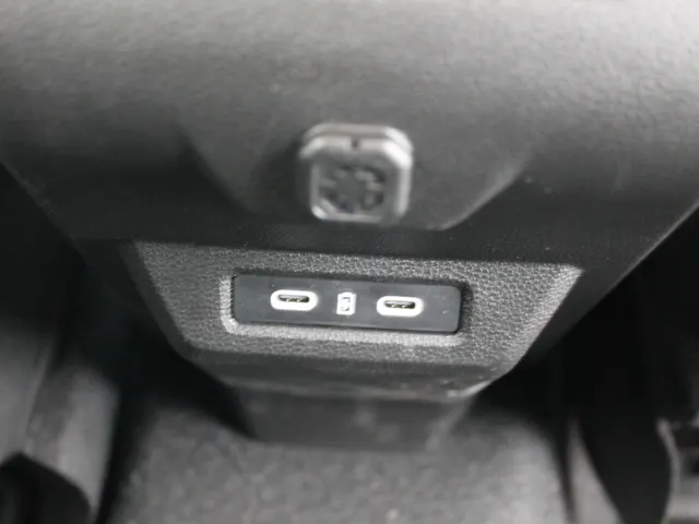 Dacia Duster Hybrid 140 Journey | Winter Pack | Around Viewmonitor | Apple CarPlay & Android Auto | DEMO VRAAG NAAR DE BESCHIKBAARHEID