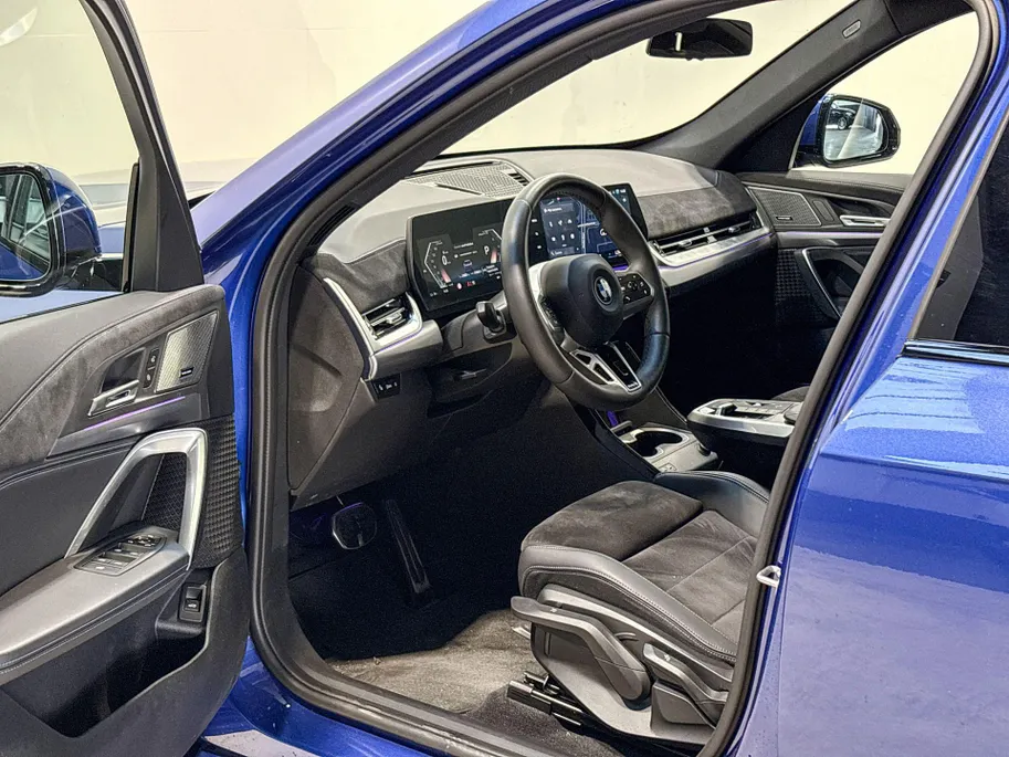 BMW iX1 xDrive30 67 kWh M Sport Edition
