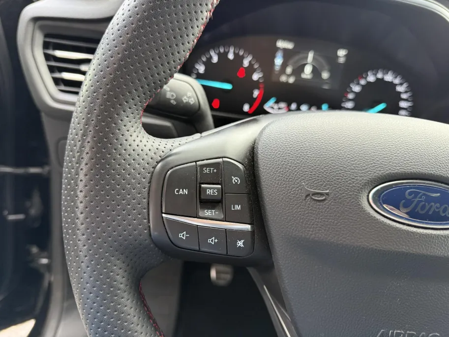 Ford Focus 1.0 EcoBoost Hybrid 125 pk ST Line Style Apple Carplay/ Android Auto - Winter Pack - Achteruitrijcamera