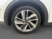Kia Niro 1.6 GDi Hybrid ExecutiveLine | Trekhaak | Stoel verwarming en koeling | Lederen bekleding | Navigatie | Dodehoek detectie | Apple Carplay / Android Auto | Verbruik 1 op 20!