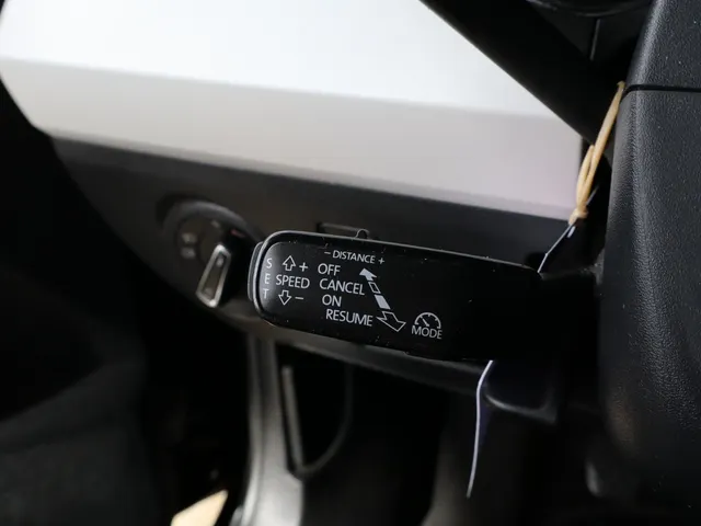 SEAT Arona 1.0 TSI Xcellence Business Intense | Stoelverwarming | Camera