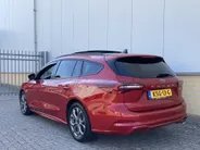 Ford Focus Wagon 1.0 EcoBoost Hybrid 155 pk Autom. ST Line X Wagon Automaat - Panoramadak - Winter Pack - Navigatie - Apple Carplay/ Android Auto