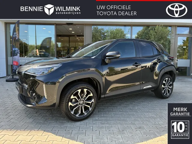 Toyota Yaris Cross 1.5 Hybrid Dynamic | Parkeersensoren V+A | Stuur en Stoelverwarm