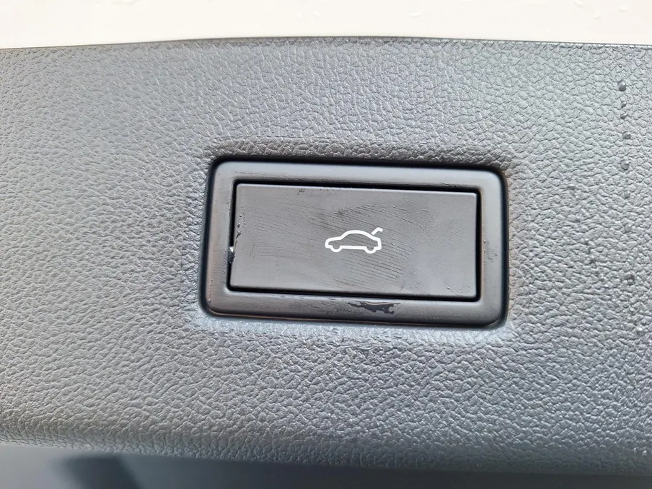 Ford Explorer Select Extended Range RWD 77 kWh | Driver Assistance Pack | Comfortpack 1 | 360Camera | Adaptive Cruisecontrol | Dodehoekdetectie | El. Achterklep | Head-up Display | 19' Lichtmetaal | Nieuw te bestellen |