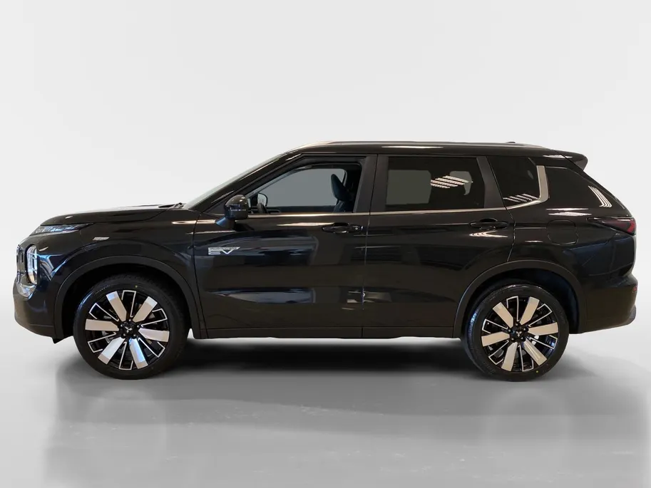 Mitsubishi Outlander 2.4 PHEV | INTENSE + | DIRECT LEVERBAAR | |ACTIEPRIJS INCL. € 5.000,- KORTING |