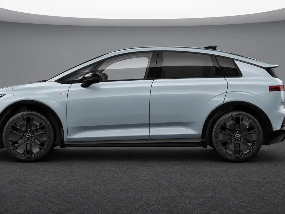 Audi A2 e-tron Launch Series Pro 84 kWh 231 PK · Matrix Led · Trekhaak elek. wegklapbaar · Stuurwielverwarming en stoelverwarming voorin
