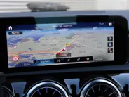 Mercedes-Benz A-Klasse 250 e Business Solution Luxury Limited l Panoramadak l Stoelverwarming l Ambiente lichtpakket