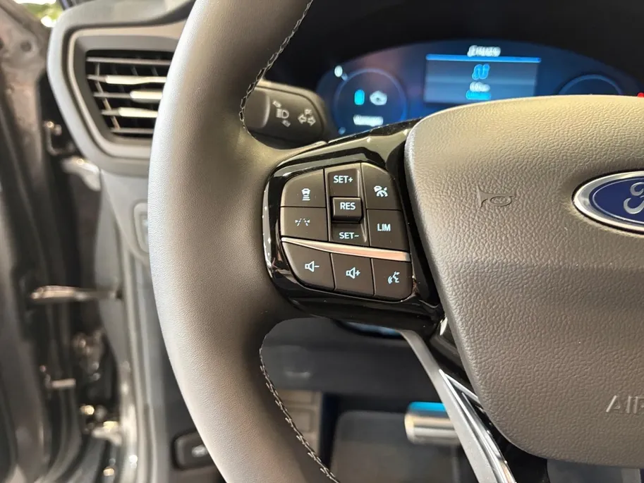 Ford Kuga 2.5 PHEV Sound Edition | Direct Leverbaar | Voorraad | Actiekorting €4000,- | Snel Rijden | B&O Audio | Schuif/Kantel Dak | Trekhaak |