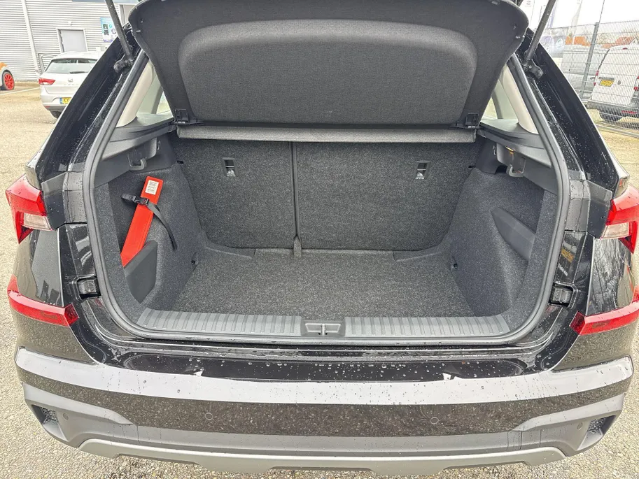 Škoda Kamiq Selection 1.0 TSI 85 kW / 115 PK SUV 6 versn. Hand | Privatelease €389,- | €1000,- INRUILPREMIE | UIT VOORRAAD LEVERBAAR!!