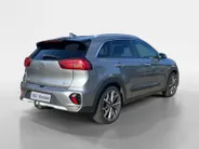 Kia Niro 1.6 GDi Hybrid DynamicPlusLine | Climate control | Navigatie | Parkeercamera | Trekhaak | Stoel en stuurverwarming | Keyless |