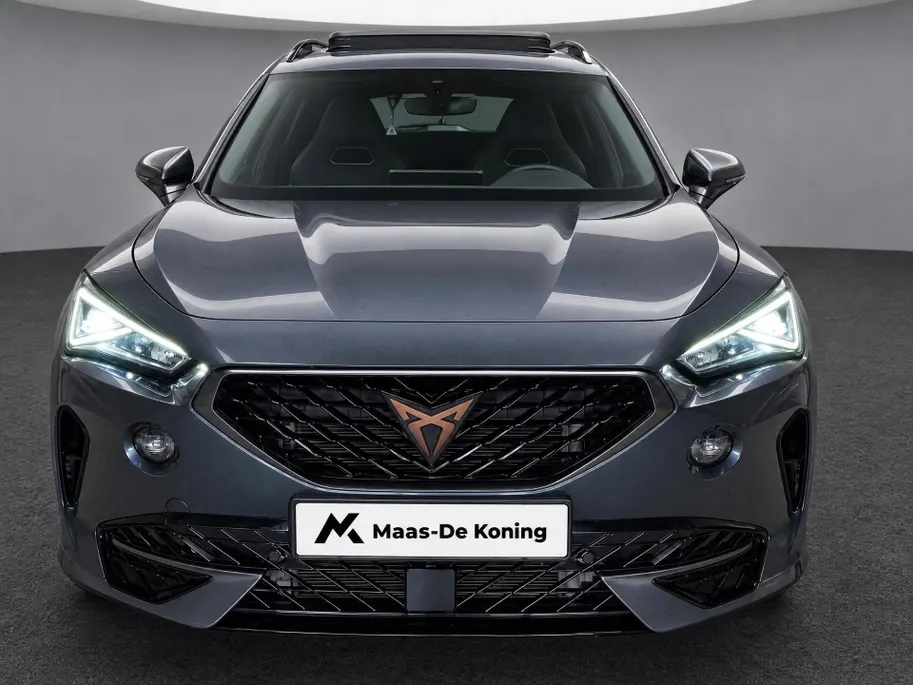 CUPRA Formentor 1.4e-Hybrid 180kW/245PK VZ · Panoramadak · Camera · Navigatie · Apple/Android Car Play · Stuur -& Stoelverwarming