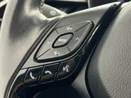 Toyota C-HR 1.8 Hybrid Dynamic Automaat | Navigatie | 18'' L.M. Velgen | Parkeercamera